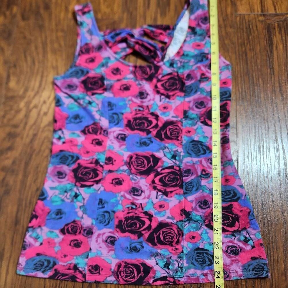 Cross back rose tank - Picture 4 of 4
